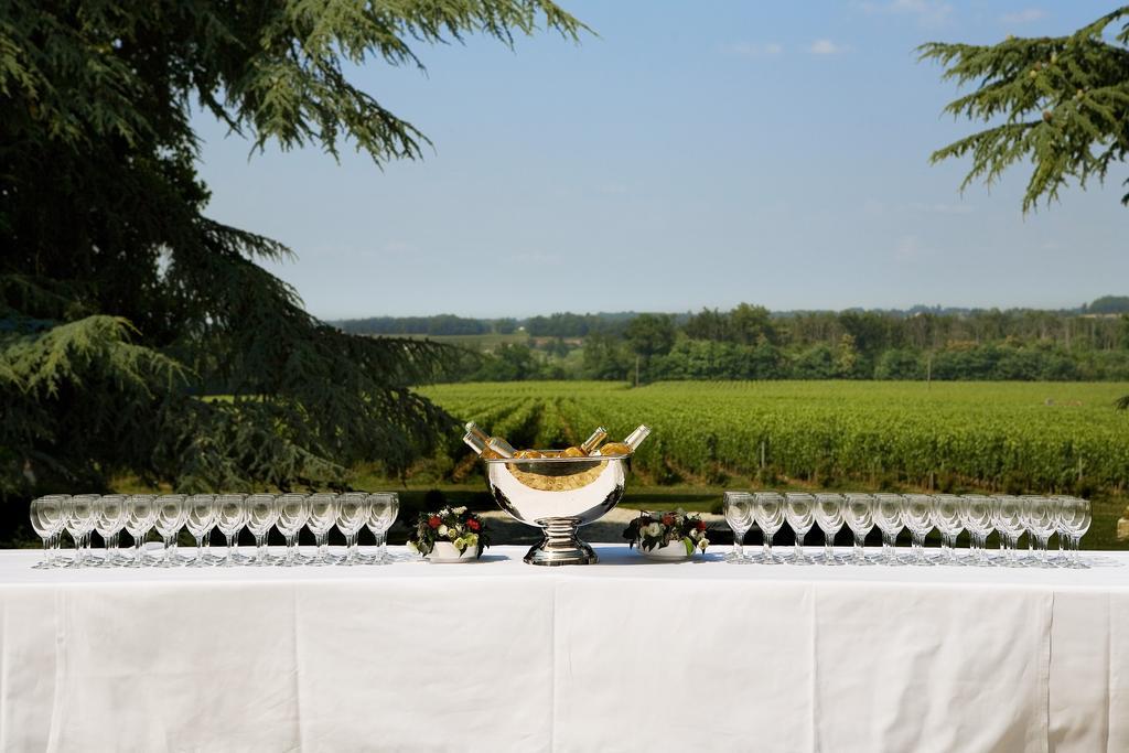 Saint-Christophe-des-Bardes Chateau Fombrauge מראה חיצוני תמונה