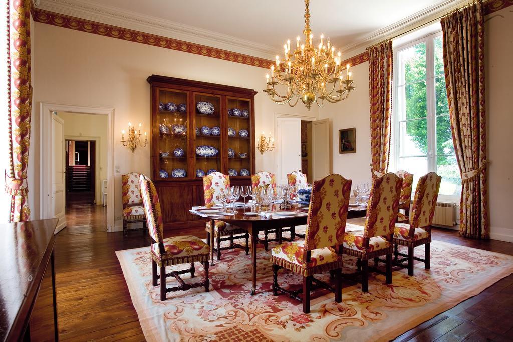 Saint-Christophe-des-Bardes Chateau Fombrauge מראה חיצוני תמונה